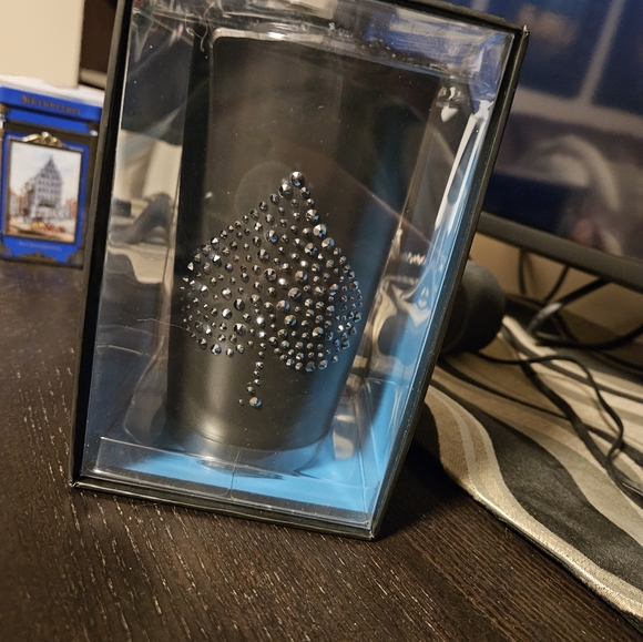 Starbucks limited edition 2015 swarovski Vegas mug - Picture 3 of 3